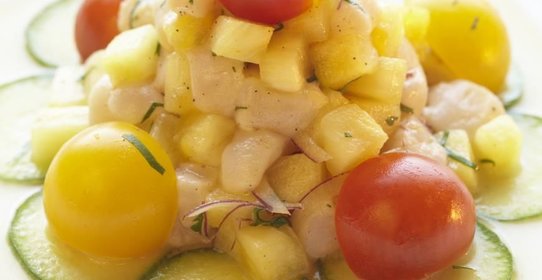 Севиче из ананаса с морским гребешком