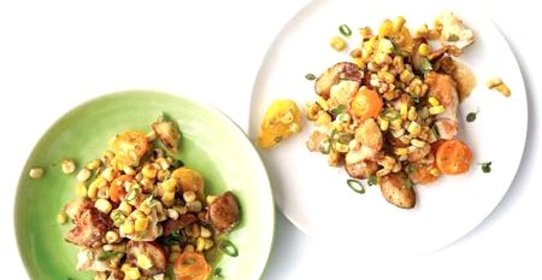 Курица с картофелем и кукурузой