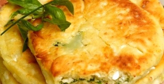 Сырные лепешки с ветчиной