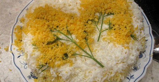 Салат «Мимоза» с лососем