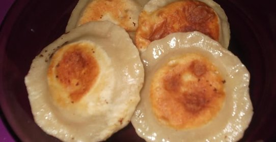 Пирожки сырные с ветчиной
