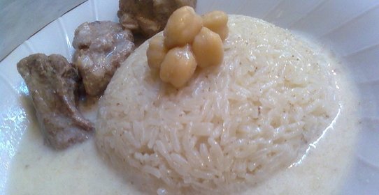 Тушеное мясо в йогурте