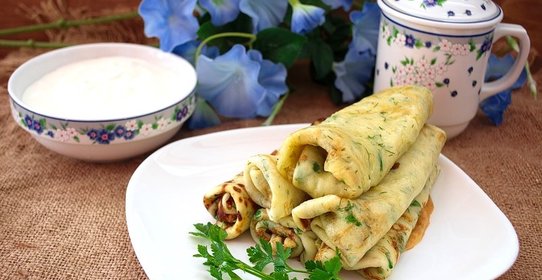 Сырные блины с зеленью