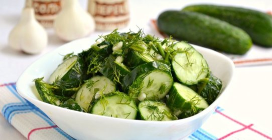 Острые малосольные огурцы за 5 минут