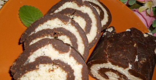 Шоколадно-кокосовый рулет (без выпечки)