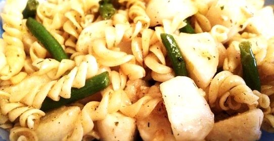 Макароны с жареным редисом