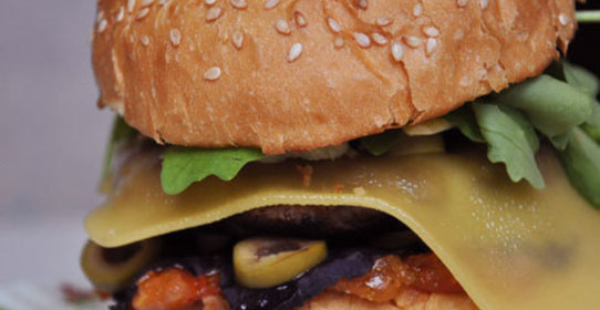 Средиземноморский бургер