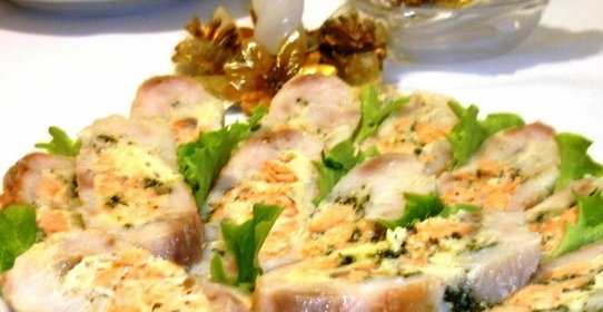 Рыбный рулет с начинкой
