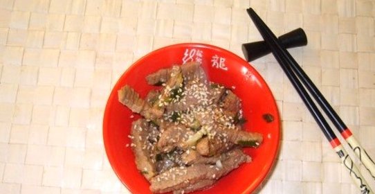 Говядина с кунжутом