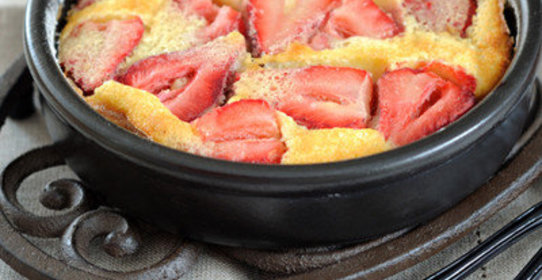 Клафути с клубникой