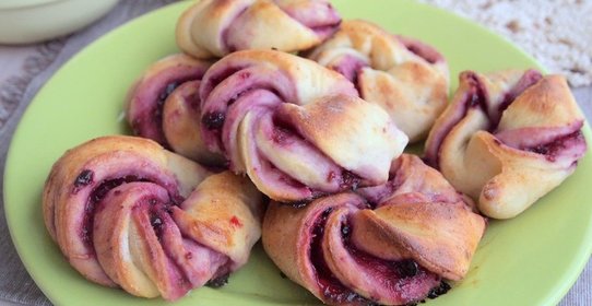 Домашние булочки с джемом: пошаговый рецепт