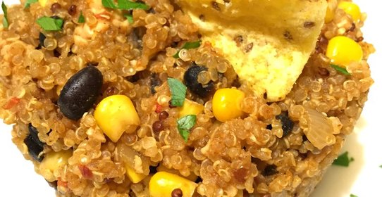 Киноа с индейкой по‑мексикански