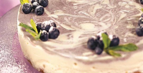 Торт с голубикой