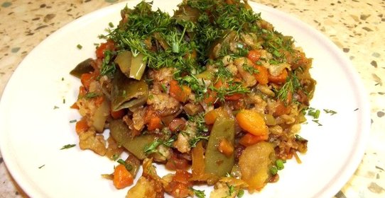 Овощное рагу с капустой