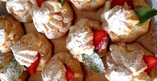 Эклеры с творожно-йогуртовым кремом