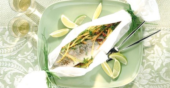 Рыба запеченная в газете