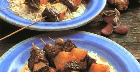 Мясо на вертеле по‑меланезийски