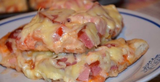 Пицца быстрая на дрожжевом тесте