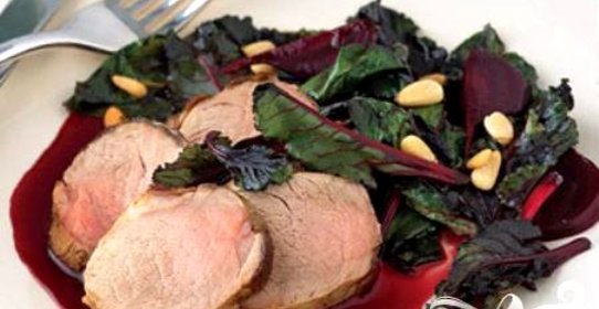 Жареная свинина со свеклой