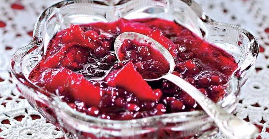 Варенье из яблок и брусники