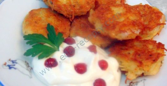 Оладьи из вермишели с сыром