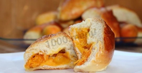 Пирожки с абрикосами в духовке