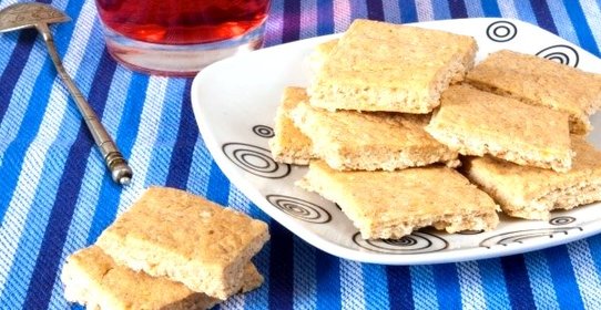 Кунжутное печенье на сметане