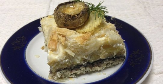 «Наполеон» с картошкой, грибами и курицей