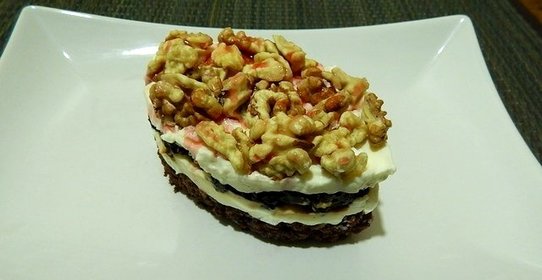 Пирожное с черносливом