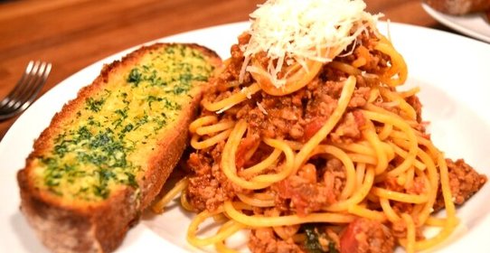 Паста с фаршем в сливочном соусе