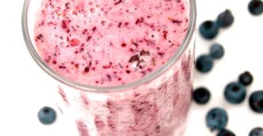 Ягодно-банановый смузи