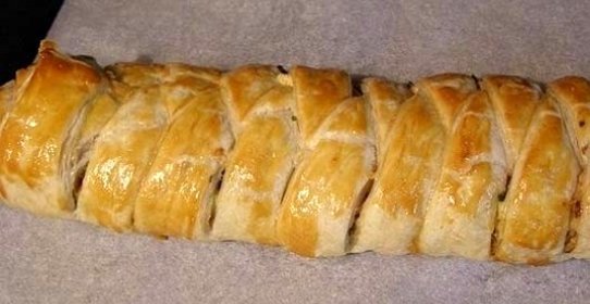 Быстрый пирог с куриной грудкой