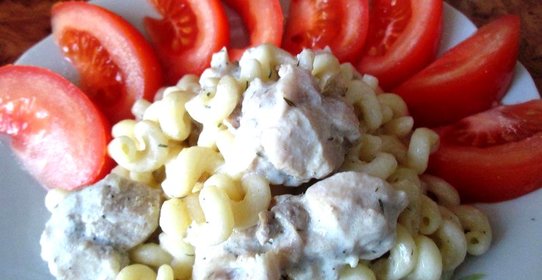 Кролик в сметане