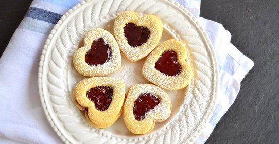 Печенье в виде сердечек
