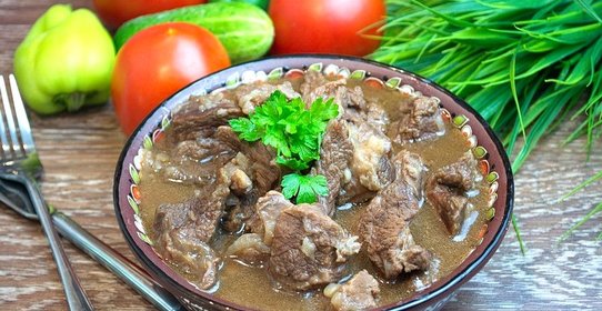 Говядина под соусом в духовке