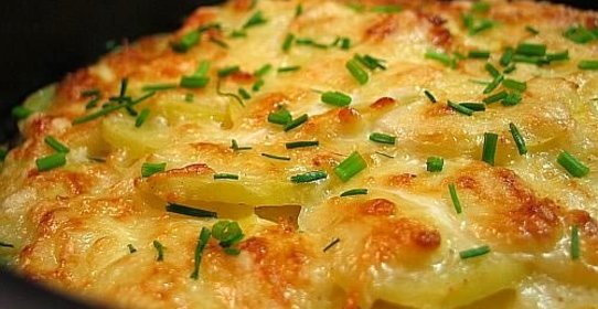 Картофель запеченный под сыром