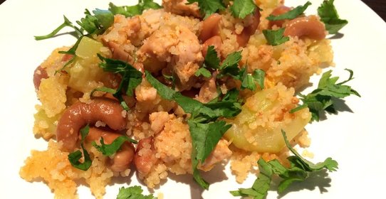 Кусккус с индейкой, апельсинами и кешью