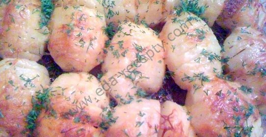 Запеченный картофель с сыром в духовке