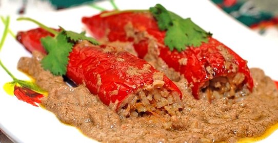 Перец, фаршированный овощами