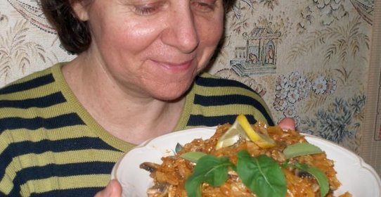 Солянка с грибами и капустой