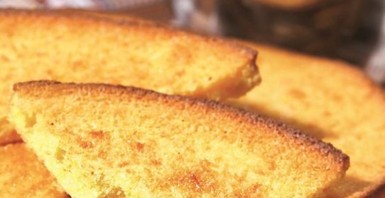 Корнбред, кукурузный хлеб