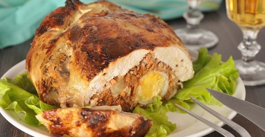 Курица фаршированная, праздничная