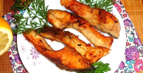 Жареная рыба с лимоном