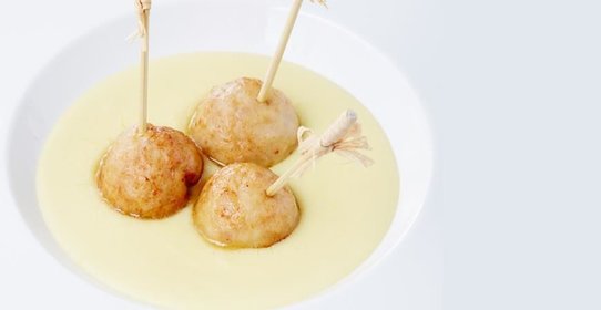 Фрикадельки из кролика с картофельным пюре от Михаила Кукленко