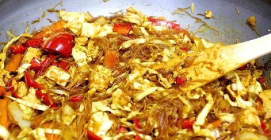 Лапша по сингапурски (singapore style noodles)
