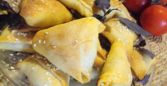 Крэатопитакья - греческие пирожки с мясом