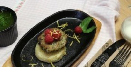 Рисбургер с мятным песто