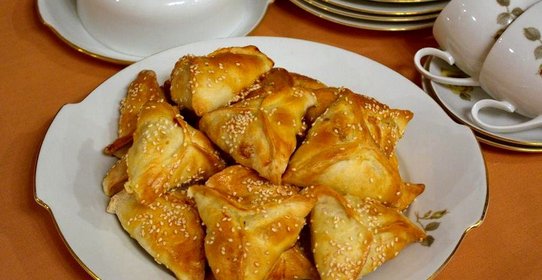 Самса крымская с курицей