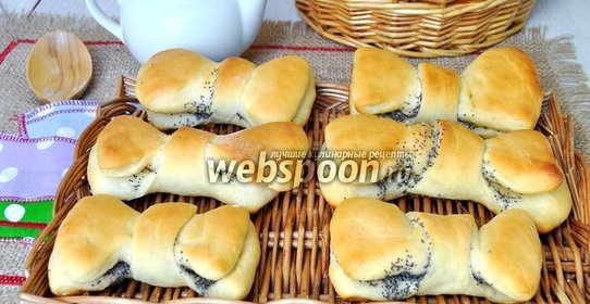 Плюшки с маком Бантики