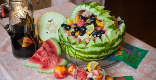 Десерт в арбузе «Праздничный»